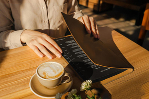 Porte-menu en cuir véritable personnalisé, imperméable, luxueux, classique, porte-menu de restaurant, ALM-0073 - Product Image 5