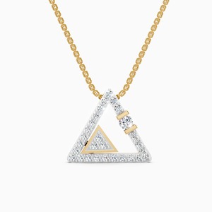 Colgante Triangular Moderno con Diamante Cultivado en Laboratorio de 0.34 Ct en Oro Amarillo, Blanco y Rosa de 9K - Product Image 3