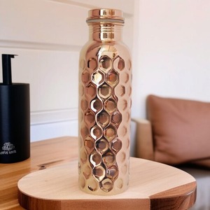 Bouteille d'eau en cuivre pur au design élégant, bouteille d'eau en cuivre moderne très vendue à bas prix - Product Image 4
