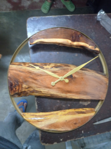 Articles décoratifs pour la maison de qualité en bois standard horloge murale époxy pour salon chambre et décoration de bureau d'Inde - Product Image 5