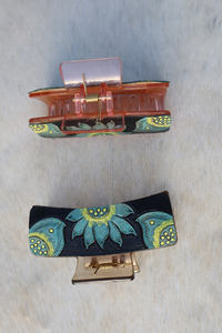 Western Tooled Leather Hair Claw Clip Cowgirl Accesorios para el cabello con cuero de vaca Tooled - Product Image 3