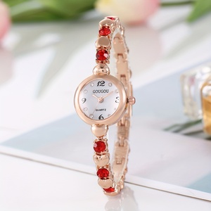 Reloj de Lujo para Mujer 8701, con Cristales y Decoración de Corazón, Reloj de Cuarzo - Product Image 6