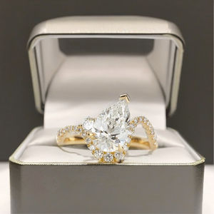 Venta al por mayor Anillo de compromiso de diamante corte Pera, 10K 14K 18K Anillo de oro Pave Halo, joyería fina, anillo de bodas, regalo de aniversario - Product Image 1