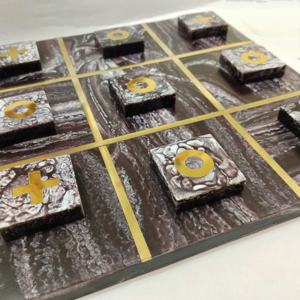 Tablero de Juego Tic Tac Toe de Mármol de Lujo con Rejilla con Incrustaciones Doradas y Piezas Decorativas X O, Juego de Mesa Moderno para Decoración del Hogar - Product Image 4