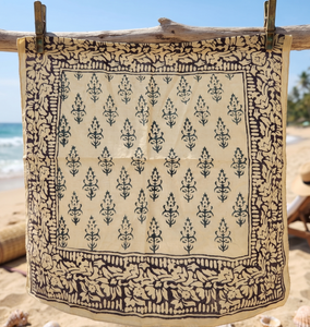 Pañuelo de Algodón Estampado a Mano, Ecológico, Estilo Boho, para el Cabello, Accesorio de Verano para Viajes y Playa, Pañuelo Geométrico - Product Image 4