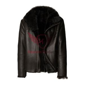Veste en cuir véritable en peau de mouton réversible de qualité supérieure noire élégante Vêtements d'extérieur polyvalents de haute qualité Style d'hiver Fourrure de confort - Product Image 1