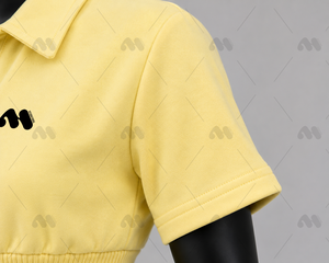 Ensemble décontracté d'été pour femme : crop top polo jaune et short côtelé avec logo brodé - Product Image 6