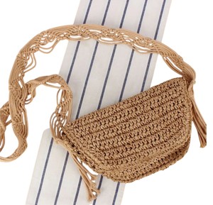 Célébrez les tendances bohèmes modernes avec ce sac en fil naturel saisissant, conçu pour les créateurs de tendances qui aiment les détails faits main. - Product Image 5