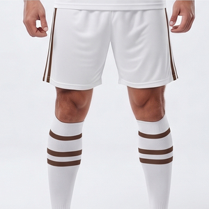 Ensemble de maillots et shorts de football 100 % polyester pour équipe sportive, avec nom et numéro, unisexe - Product Image 3