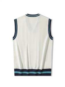 Gilet pull sans manches en maille torsadée col en V style preppy pour homme, couleur crème, style universitaire/cricket, avec bordure rayée contrastante, collection automne-hiver - Product Image 2