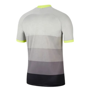 เสื้อฟุตบอลผู้ชายสีขาวเทา แบบซับลิเมชั่น แขนสั้น โพลีเอสเตอร์ สำหรับทีมกีฬา ฝึกซ้อม แข่งขัน ชุดกีฬา - Product Image 2