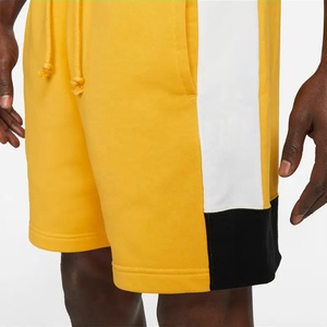 Short de survêtement décontracté personnalisé pour hommes Mode unisexe Short d'entraînement de gymnastique pour hommes Short de sport en éponge pour hommes avec poche latérale à fermeture éclair - Product Image 5