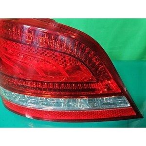 Luz Trasera Izquierda Usada Equus 924013N000 - Product Image 2