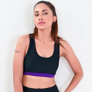 เสื้อชั้นในกีฬาผู้หญิงสีพื้นแบบ Racerback คอกว้าง รองรับปานกลาง ระบายอากาศได้ดี เหมาะสำหรับโยคะและออกกำลังกาย ไร้ตะเข็บ แต่งขอบตัดสี - Product Image 1