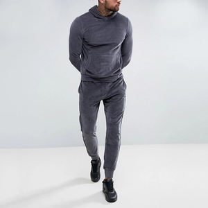 Ensembles de survêtements pour hommes en velours épais avec logo personnalisé, marques de créateurs célèbres, vente en gros - Product Image 4