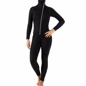 Traje de Neopreno Premium para Mujer de 3mm, Manga Larga, Cierre Frontal Cruzado, Cuello con Capucha, Negro, Grosor Personalizable - Product Image 3