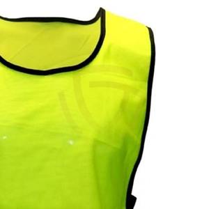 Les fabricants fournissent des dossards de sport respirants personnalisés, des gilets d'entraînement, des dossards de sport en maille, des dossards de football vierges. - Product Image 2