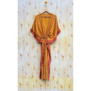 Elegante Caftán Floral de Seda para Mujer de Ethnic Craft Hub (Modelo ETH-262) de la India para Usar en Resorts o como Cubrebañador - Product Image 3