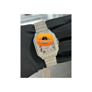 Montre de luxe pour homme en acier inoxydable avec diamants, boîtier rectangulaire, chiffres romains analogiques, verre saphir, fermoir déployant, 39 mm - Product Image 1