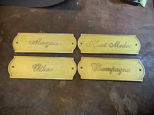 Placa de Identificación de Latón Personalizada de Lujo, Placa de Puerta Hecha a Mano para Uso Residencial, Comercial y Hotelero - Product Image 2