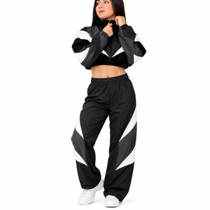 Ensemble survêtement coupe-vent court pour femme, veste en nylon à empiècements contrastants noir et blanc, pantalon large, personnalisable, marque privée, vente en gros - Product Image 5