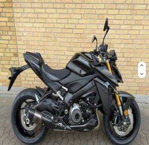 มอเตอร์ไซค์ GSX-S1000 Naked Petrol Manual Euro 5 (152 แรงม้า) 999 ซีซี ปี 2024 พร้อมระบบ ABS คุณภาพสูง มือสอง ความเร็วสูงสุด >80 กม./ชม. กำลังไฟ >2000 วัตต์ - Product Image 1