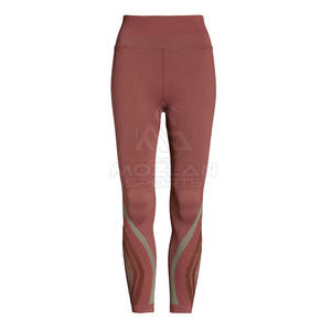 Leggings de yoga pour femmes, style tendance, vente en gros, fabriqués au Pakistan - Product Image 1