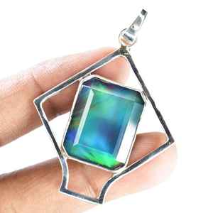 Colgante de Ópalo Natural Certificado por IGI, 32.10 Ct, Corte Esmeralda Multicolor, Plata de Ley 925, Regalo de Joyería para Ella y para Niños - Product Image 2