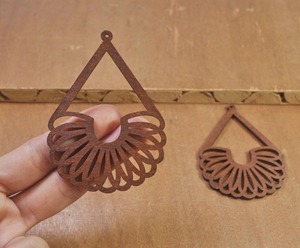 Boucles d'oreilles en bois style rétro, couleur unie, fabrication sur mesure, vente en gros - Product Image 3