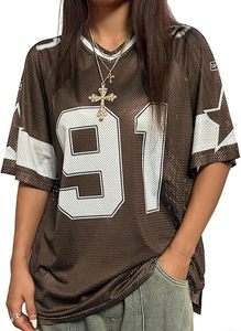 Camiseta gráfica de fútbol para mujer, cuello en V, manga corta, holgada, estilo urbano - Product Image 4