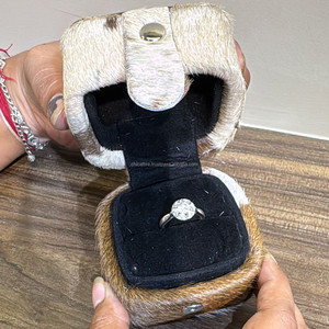 Nuevo lujo personalizado mano Tooled cuero pequeño viaje anillo caja organizador cuero de vaca joyería caja de almacenamiento para regalos de las mujeres - Product Image 6