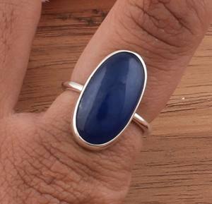 แหวนเงินแท้ฝังพลอยหยกสีน้ำเงินธรรมชาติ งานแฮนด์เมด สำหรับผู้หญิง ของขวัญสุดพิเศษ - Product Image 3