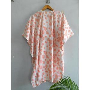 ชุดเดรสผ้าฝ้ายทำมือสไตล์โบฮีเมียน คอวี แขนทรงปีกค้างคาว ลายพิมพ์บล็อก ลายดอกไม้ ซักได้ ทรงหลวม ใส่คลุมชายหาด เหมาะสำหรับฤดูร้อนและการเดินทาง - Product Image 5