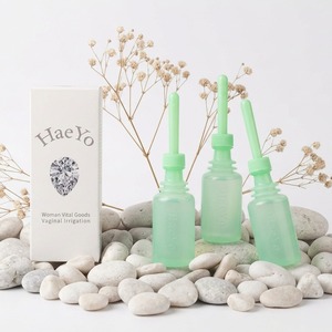 Mousse nettoyante douce aux herbes naturelles pour peaux sensibles, nettoyant vaginal, lavage intime féminin type insert. - Product Image 5