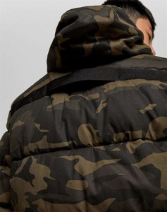 Blousons d'hiver matelassés respirants et écologiques en toile chaude à imprimé camouflage, avec logo personnalisé, noirs et à capuche, pour la vente en gros - Product Image 6