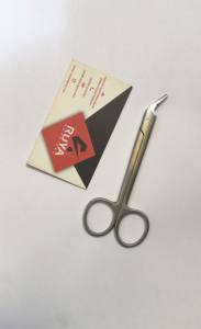 Ciseaux à suture universels pour chirurgie générale, à lame dentelée, 5,5 pouces, en acier inoxydable allemand, certifiés CE ISO, ensemble d'instruments chirurgicaux Ruya - Product Image 3