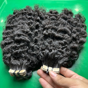 ราคาขายส่ง คุณภาพสูง ผมแท้ธรรมชาติ 100% แบบเทป  ผมหยิกแบบ Kinky Curly ต่อผมแบบเทป ผมแท้เวียดนาม - Product Image 4