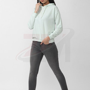 เสื้อฮู้ดดี้ผู้หญิงสำหรับฤดูหนาว ระบายอากาศได้ดี ป้องกันรอยยับ พิมพ์โลโก้ด้านหน้าตามสั่ง ผ้าฝ้าย 100% บุขนด้านใน สวมใส่สบายๆ สไตล์สตรีทแวร์ - Product Image 5