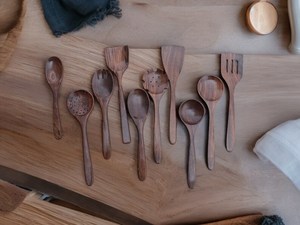 Utensilios de Cocina de Lujo Vintage Ecológicos Personalizados, Cuchara de Sopa de Madera de Haya con Mango Largo, Cucharas de Madera con Acabado de Pintura Transparente para - Product Image 6