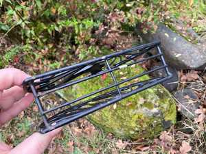 Porta Servilletas de Metal Negro Estilo Vintage / Clasificador de Cartas o Correo (Decoración Rústica, Campestre, Estilo Granja) - Product Image 3