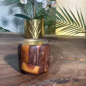 Madkhan en bois élégant et traditionnel avec bol en résine d'oud infusée, parfum arabe apaisant, espaces de détente à la maison et ambiance du Ramadan - Product Image 1