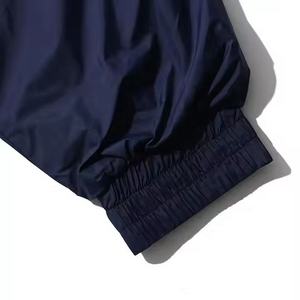 Chaqueta de entrenamiento personalizada para hombre, transpirable, 100% poliéster, impermeable, cortavientos, para correr, con cierre de cremallera. - Product Image 3