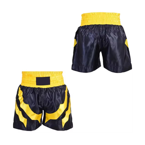 Pantalones Cortos de Muay Thai a Rayas Negras y Amarillas, Pantalones de Kickboxing de Satén con Abertura Lateral, Equipo Profesional, Pantalones Cortos con Logotipo Personalizado - Product Image 1