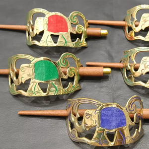 Vente en gros de style tibétain épingles à cheveux en laiton accessoires de cheveux ethniques fabriqués à la main boho en laiton porte-chignon ethnique tibétain - Product Image 1