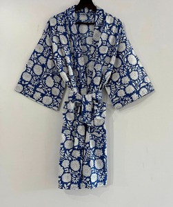 Robe de chambre kimono longue en coton à col en V avec ceinture, respirante, pour la nuit ou comme paréo de plage - Product Image 6