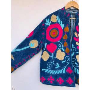 Chaqueta de Algodón con Bordado Suzani, Estilo Bohemio, para Invierno, con Detalle de Botones, para Mujer, Talla Única, Regalo Étnico para Bodas - Product Image 5