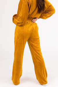 Ensemble de survêtement en velours pour femmes grandes tailles, jaune moutarde, couleur unie, col rond, manches longues, coupe ample, taille élastique, vêtements décontractés pour l'automne - Product Image 4