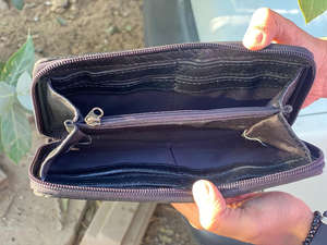 Porte-monnaie en cuir sculpté usiné à la main pochette étui de téléphone élégant multi-usages portefeuilles en cuir occidental fait à la main pochette en cuir marron Fo - Product Image 6