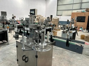 Machine d'étiquetage automatique électrique à une face avec technologie laser et jet d'encre pour bouteilles carrées et cartons - Product Image 4