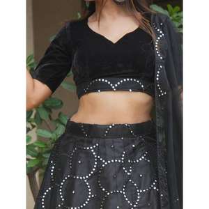 Impresionante ropa de fiesta de organza bordada negra Lehenga Choli - Product Image 2